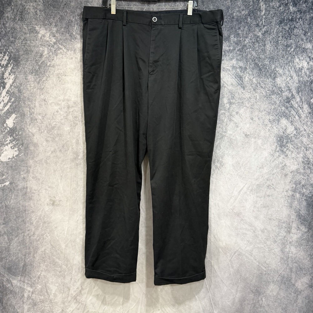 Dockers Men 38x32 Black Pleated Dress Pants Polyester Khaki